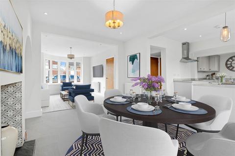 4 bedroom semi-detached house for sale, Elm Road, Evesham WR11