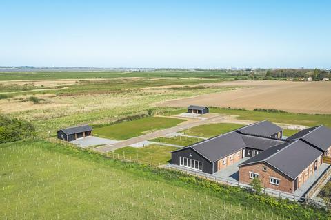 undefined, Chain Free Extensive Accommodation with Countryside Views