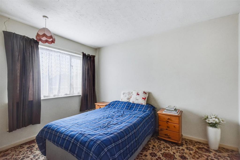 Bedroom 1 1.jpeg