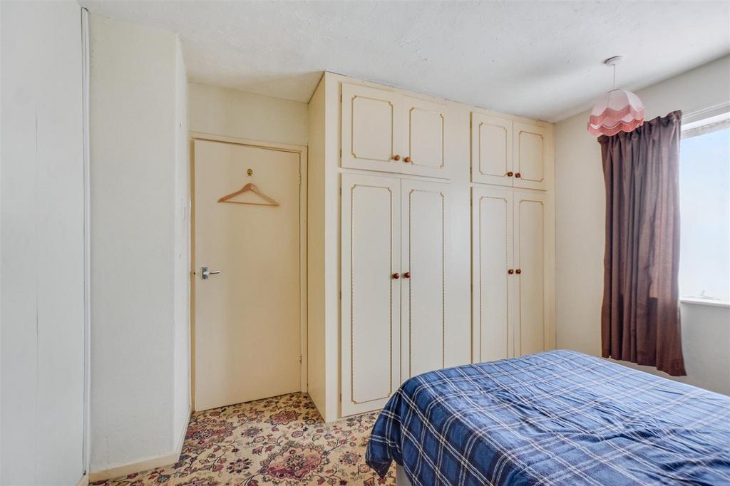 Bedroom 1 2.jpeg