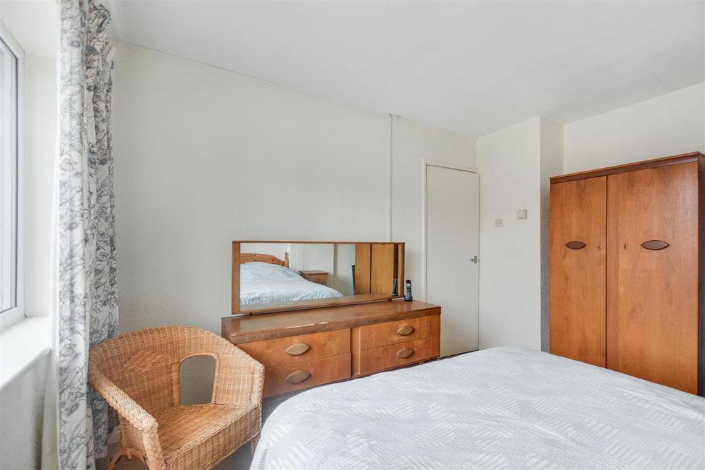 Bedroom 2 2.jpeg