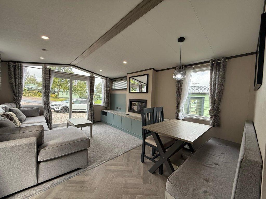 Hunters Quay Holiday Village - Swift -  - 2025   F