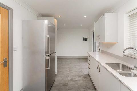 3 bedroom end of terrace house for sale, Halbutt Street, Dagenham