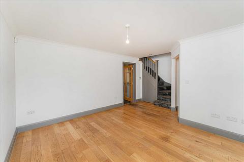 3 bedroom end of terrace house for sale, Halbutt Street, Dagenham