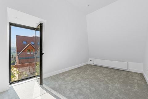 undefined, The Grove, Coulsdon, CR5
