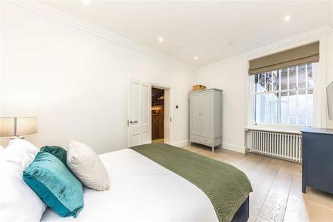 3 bedroom flat to rent, Rosary Gardens, London SW7