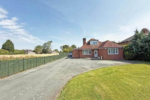 4 bedroom detached bungalow for sale, Wytheford Road, Shawbury, Shrewsbury