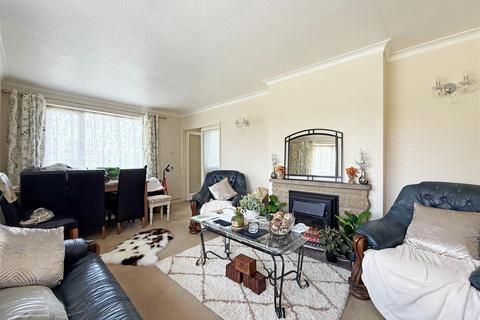 4 bedroom detached bungalow for sale, Wytheford Road, Shawbury, Shrewsbury