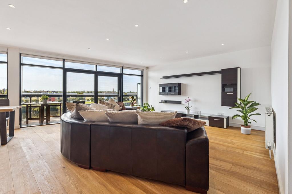 Living/Kitchen