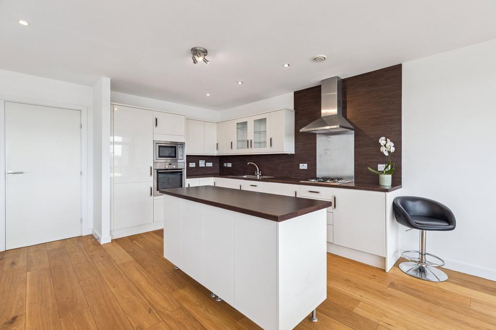 Living/Kitchen