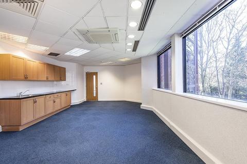 Office to rent, 40 Vicarage Rd Birmingham B15 3EZ