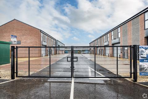 Warehouse to rent, Cawdor St Manchester M30 0QF
