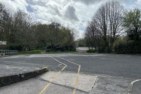 Mixed use to rent, 324 Outland Rd Plymouth PL3 5TB