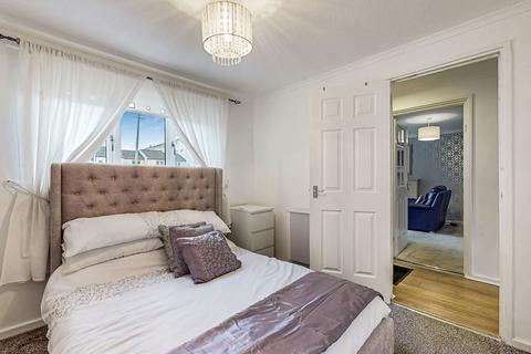 19 Bernard Path, Glasgow, G40 3BE