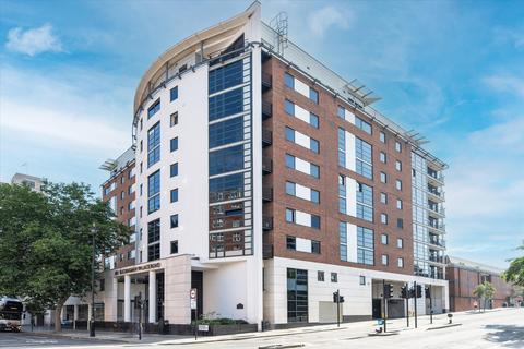 1 bedroom flat for sale, Buckingham Palace Road, London, SW1W