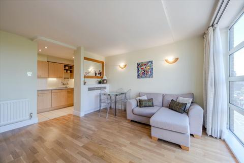 1 bedroom flat for sale, Buckingham Palace Road, London, SW1W
