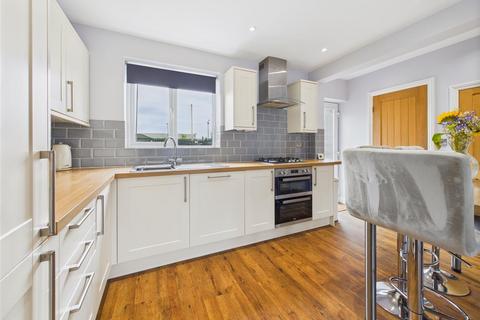 16 Arkley Close, Brough, HU15 1EL