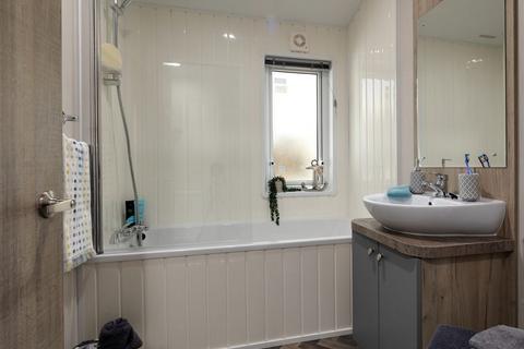 3 bedroom park home for sale, Juliots Well Holiday Park