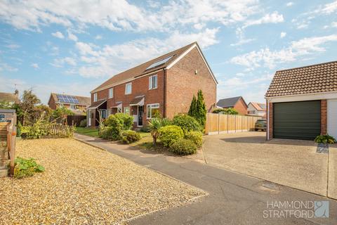 undefined, Garlondes, East Harling