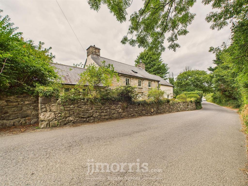 CAM02122 G0-PR0360-STILL043.jpg