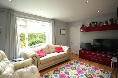 9 Comrie Walk, Manchester, M23 2QF