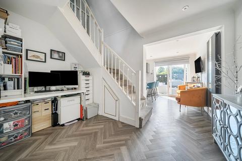 27 Chase Close, Arlesey, SG15 6UU