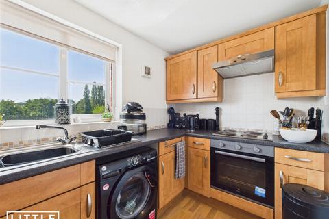 2 bedroom apartment for sale, Knowsley Road, St. Helens, WA10
