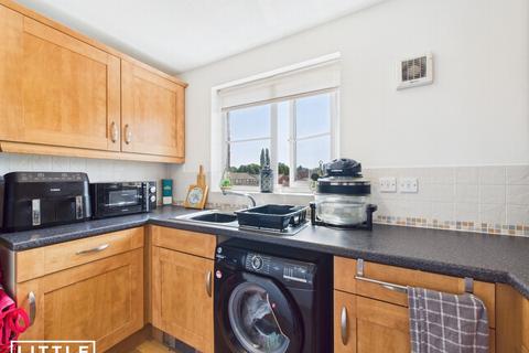 2 bedroom apartment for sale, Knowsley Road, St. Helens, WA10