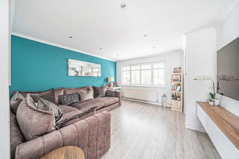 7 Highland Drive, Oakley, Basingstoke, RG23 7LF