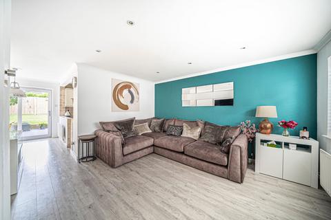 7 Highland Drive, Oakley, Basingstoke, RG23 7LF