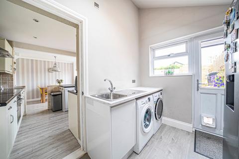 7 Highland Drive, Oakley, Basingstoke, RG23 7LF