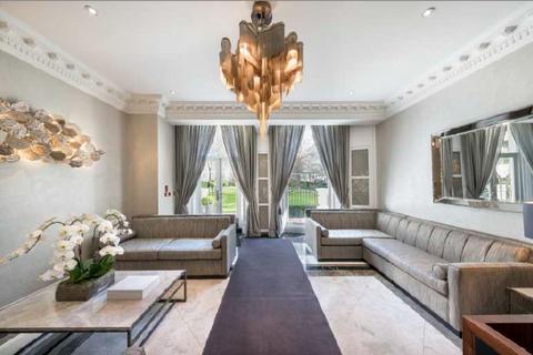 2 bedroom flat for sale, Kensington Gardens Square, London, W2