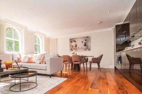2 bedroom flat for sale, Kensington Gardens Square, London, W2
