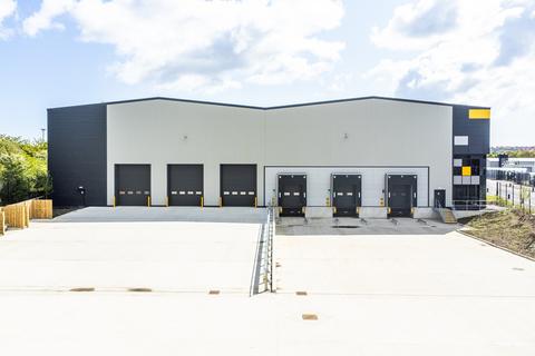 Warehouse to rent, Turbine Way Sunderland SR5 3NZ