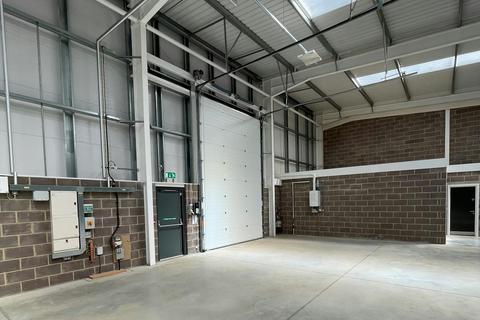 Industrial development to rent, Saltmeadows Rd Gateshead NE8 3DA