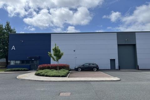 Industrial development to rent, Saltmeadows Rd Gateshead NE8 3DA