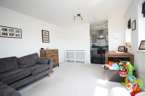 2 bedroom apartment for sale, Parrott Court, Bletchley, Milton Keynes