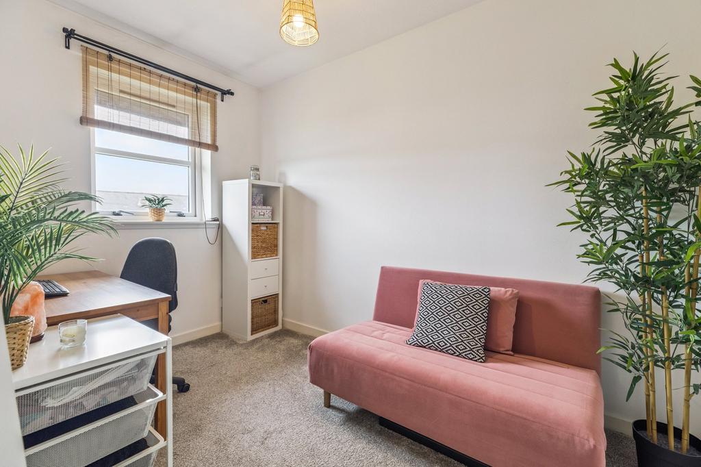 Bed 2/Office