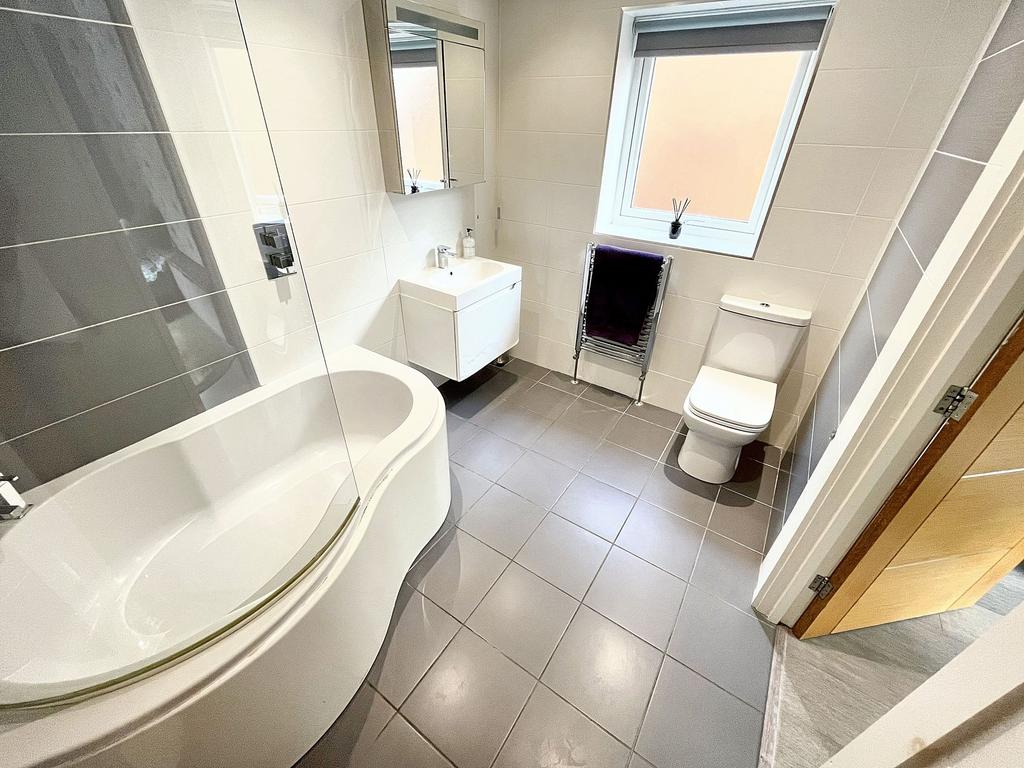Bathroom ( Jack 'N' Jill )