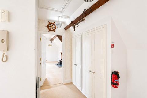 1 bedroom flat for sale, Royal Sands*Royal Court*Sea Views*Perfect Retreat*