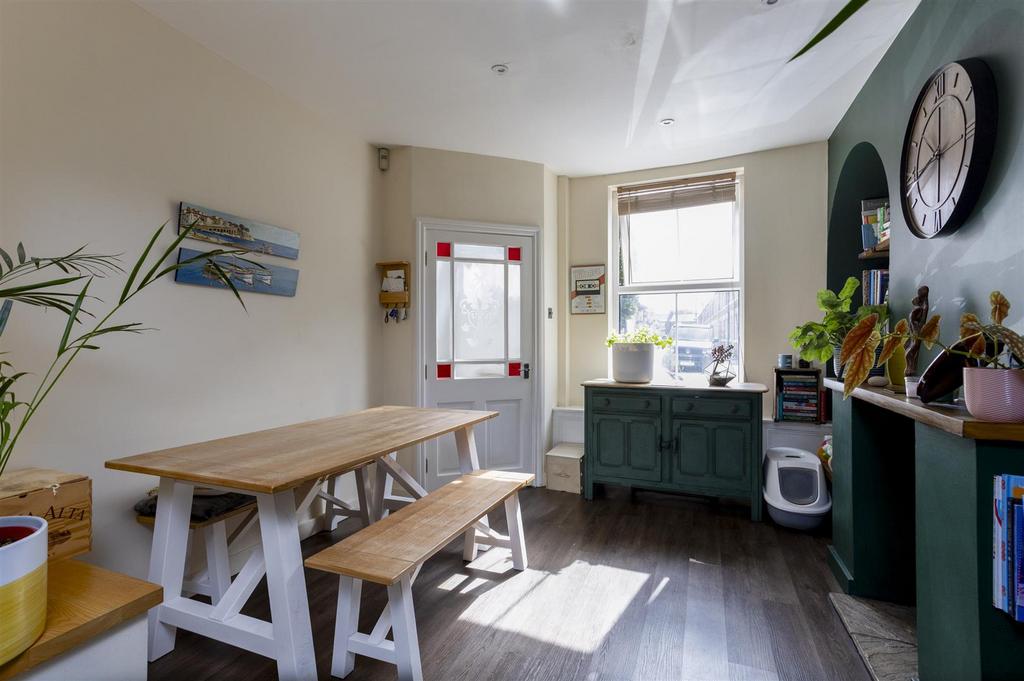 63 Lincoln Street 4.jpg