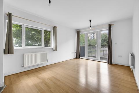 3 bedroom flat for sale, Little Cottage Place, SE10