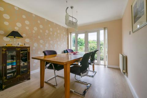 13 Cherry Glebe, Mersham, Ashford, TN25 6NL