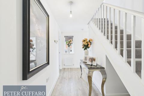 4 bedroom detached house for sale, Elmer Close, Hoddesdon EN11