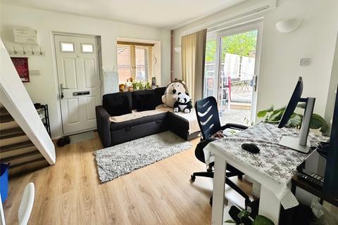 8 Abbey Close, Wokingham, RG40 1WB