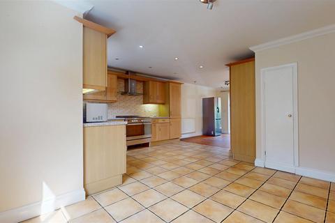 undefined, Levens Hall Drive, Westcroft, Milton Keynes