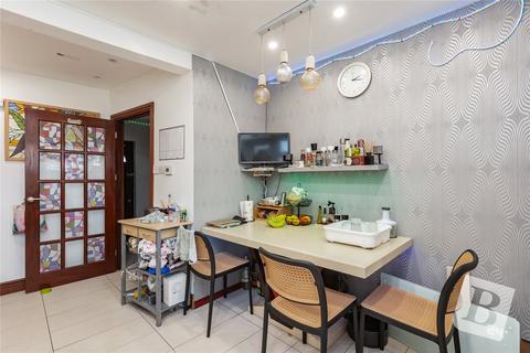 17 Marney Drive, Basildon, SS14 1TQ
