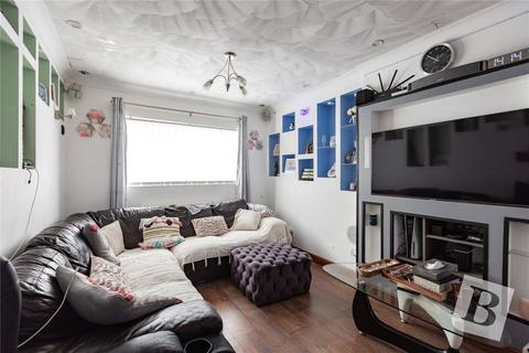 17 Marney Drive, Basildon, SS14 1TQ
