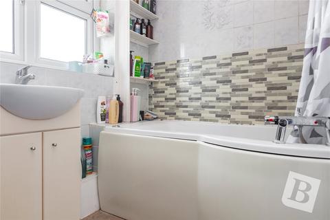 17 Marney Drive, Basildon, SS14 1TQ
