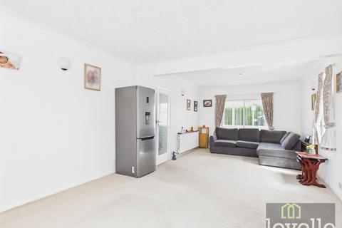 3 bedroom detached house for sale, George Street, Mablethorpe LN12